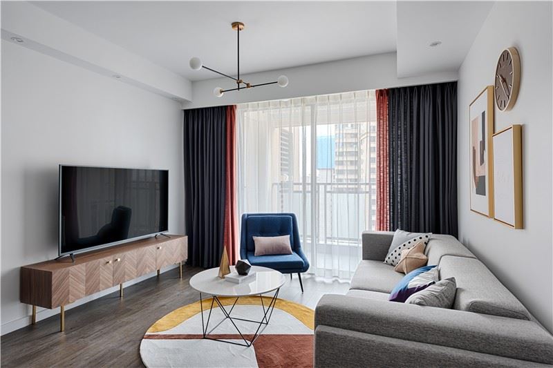 惠州市盛世泉說歐式風格三居室裝修案例