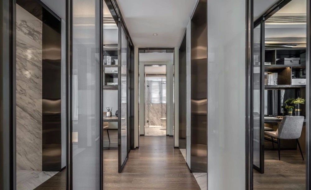 現(xiàn)代簡約風(fēng)格室內(nèi)設(shè)計家裝案例-走廊 現(xiàn)代簡約風(fēng)格室內(nèi)設(shè)計家裝案例-走廊