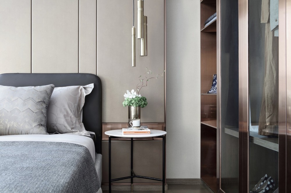 現(xiàn)代輕奢風格室內(nèi)設(shè)計家裝案例-臥室床頭柜