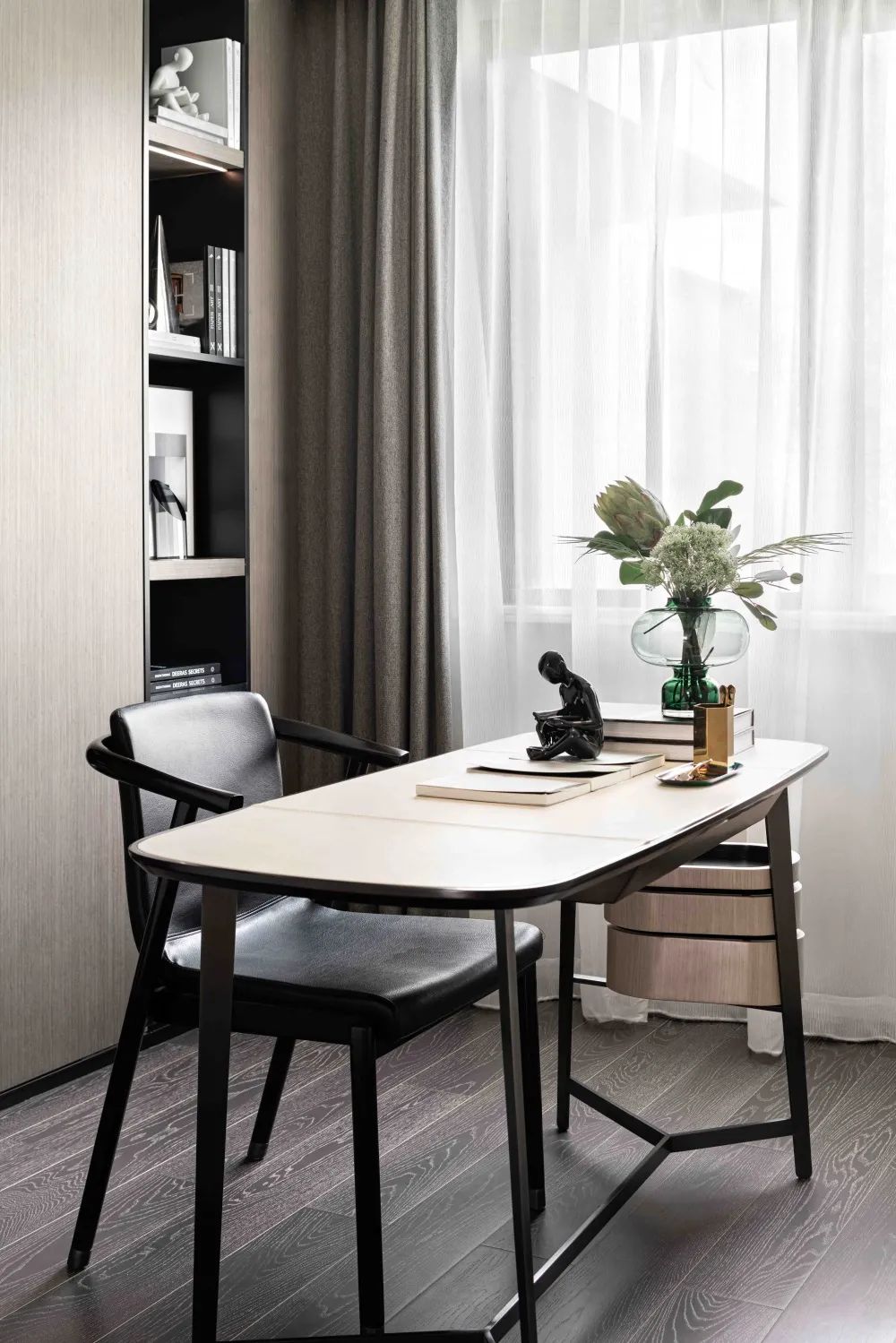 簡約新中式風格室內(nèi)設計家裝案例-書房 簡約新中式風格室內(nèi)設計家裝案例-書房