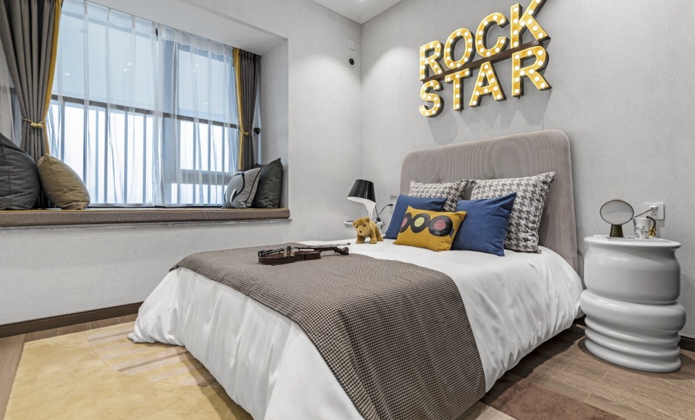 現(xiàn)代簡約風(fēng)格室內(nèi)設(shè)計家裝案例-次臥 現(xiàn)代簡約風(fēng)格室內(nèi)設(shè)計家裝案例-次臥