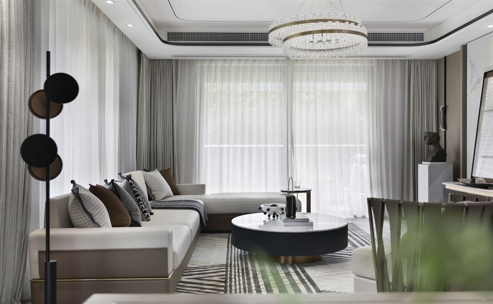 廣州市遠洋招商保利東灣輕奢風格三居室裝修案例