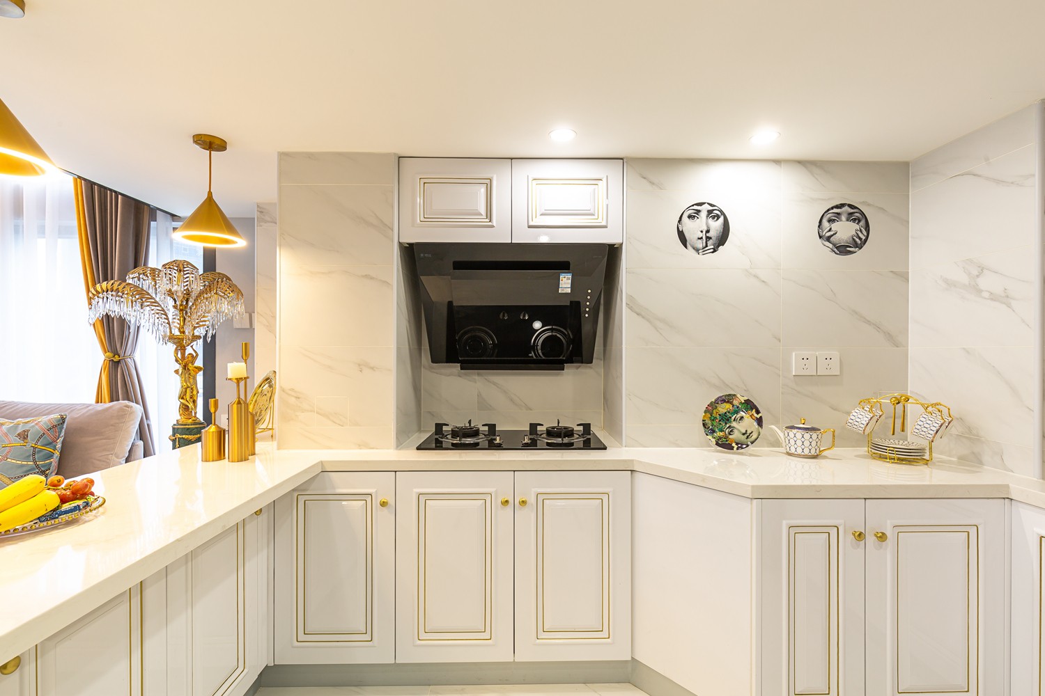 輕奢高級灰風格家裝設計室內(nèi)裝修效果圖-廚房 輕奢高級灰風格家裝設計室內(nèi)裝修效果圖-廚房