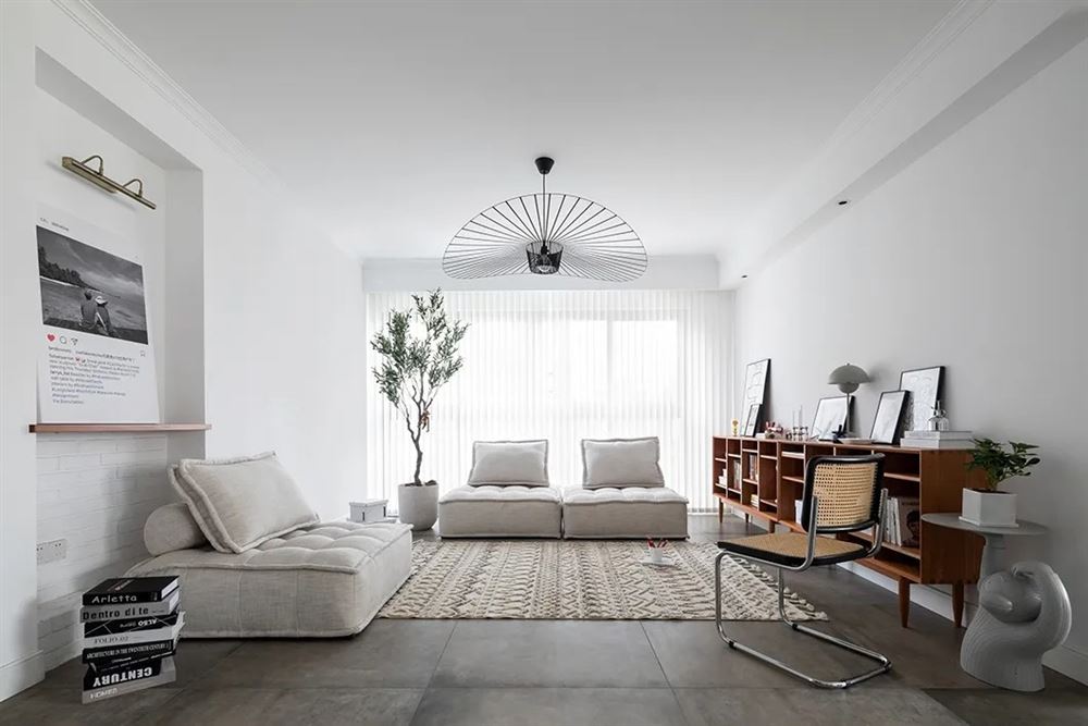 廣州市東華東路小區(qū)北歐風(fēng)格三居室裝修案例