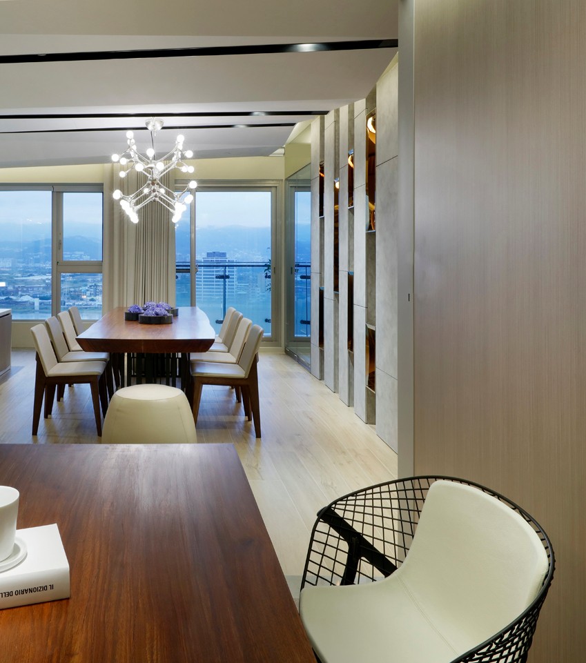 裝修案例現(xiàn)代奢華風格室內裝修效果圖-餐廳 裝修案例現(xiàn)代奢華風格室內裝修效果圖-餐廳