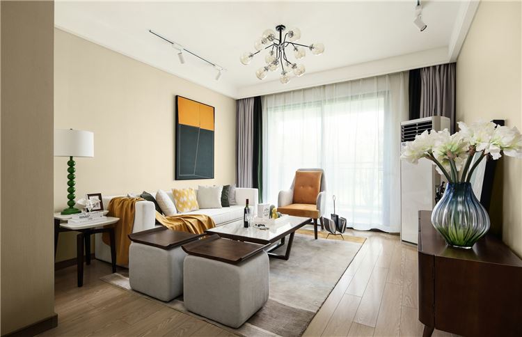 江門市珠江國際新城輕奢風格三居室裝修案例