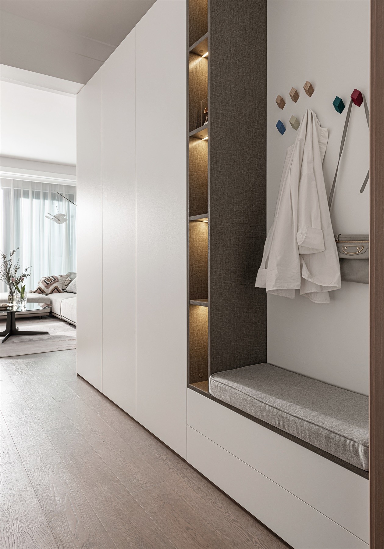 現代簡約風格室內設計家裝案例-玄關 現代簡約風格室內設計家裝案例-玄關