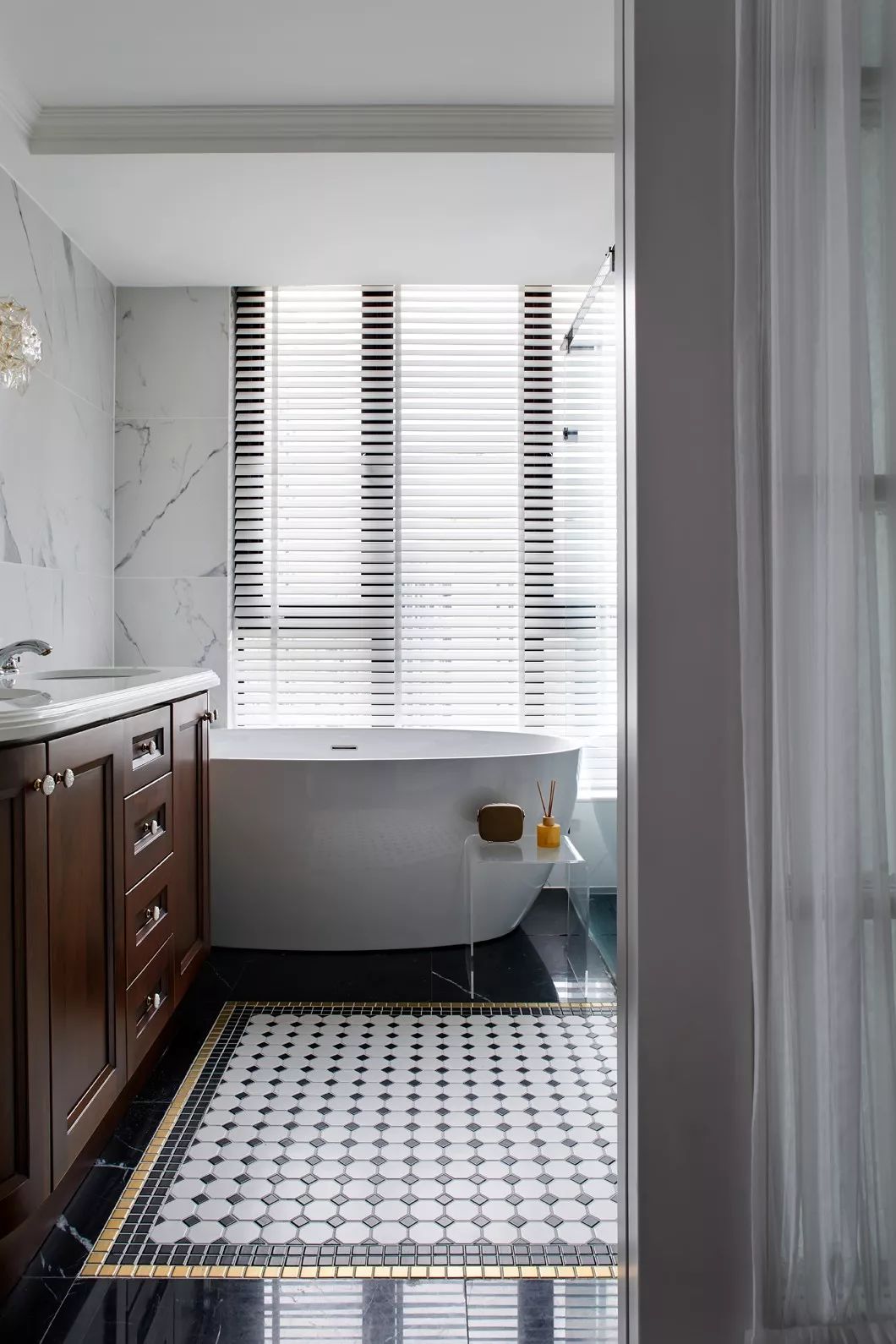 美式現(xiàn)代風(fēng)格家裝設(shè)計(jì)室內(nèi)裝修效果圖-衛(wèi)生間 美式現(xiàn)代風(fēng)格家裝設(shè)計(jì)室內(nèi)裝修效果圖-衛(wèi)生間