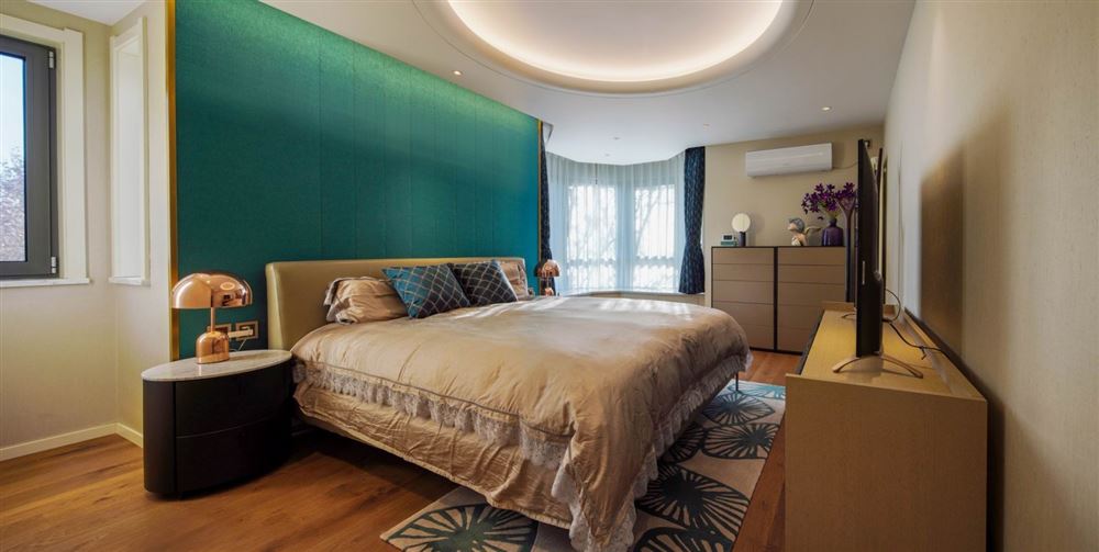 佛山市龍光·天瀛輕奢風格四居室裝修案例