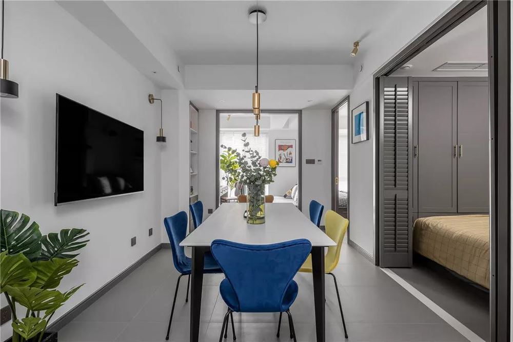 汕頭市金紫名邦花園現(xiàn)代簡(jiǎn)約風(fēng)格四居室裝修案例