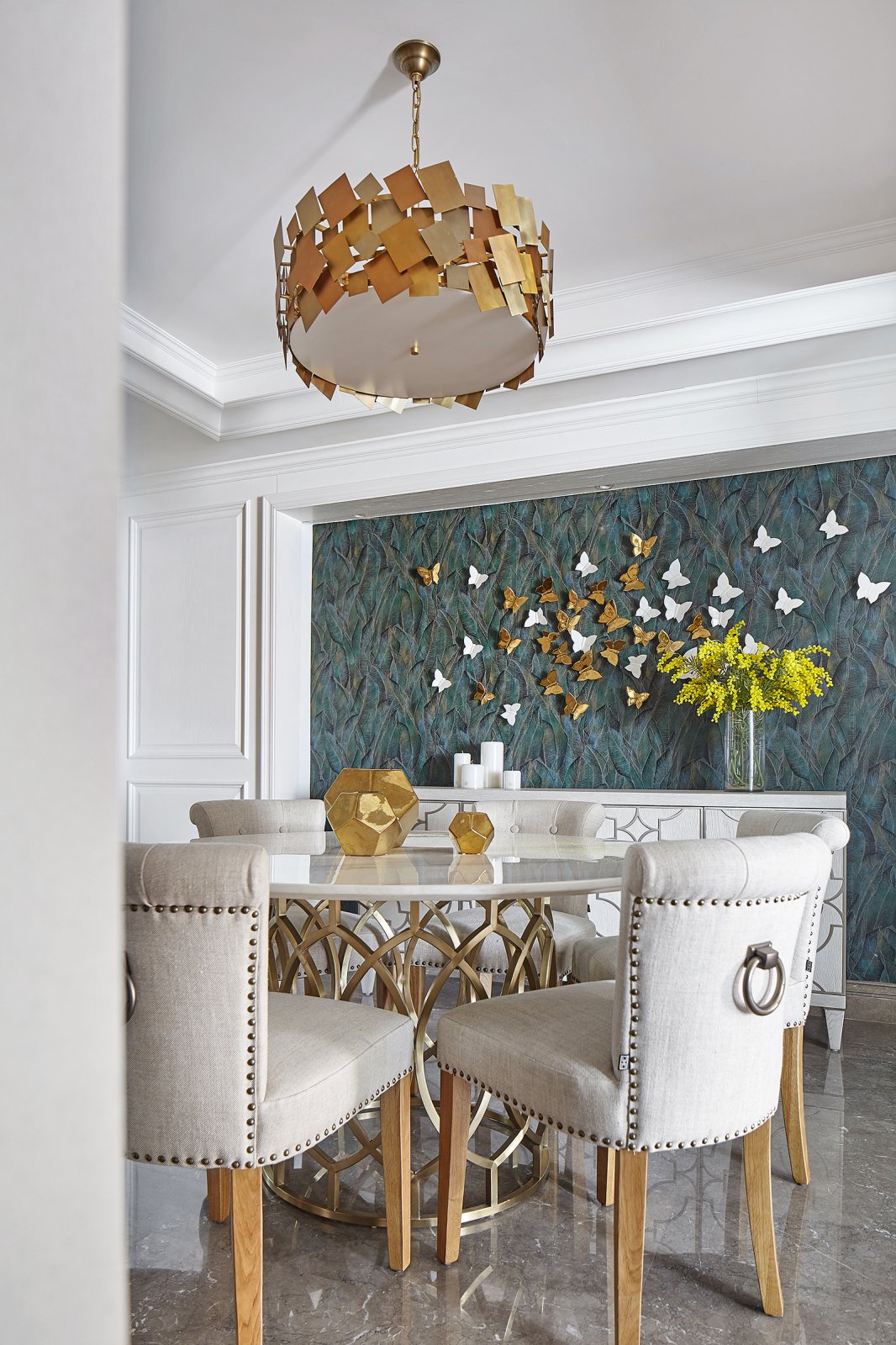 簡(jiǎn)歐輕奢風(fēng)格家裝設(shè)計(jì)室內(nèi)裝修效果圖-餐廳 簡(jiǎn)歐輕奢風(fēng)格家裝設(shè)計(jì)室內(nèi)裝修效果圖-餐廳